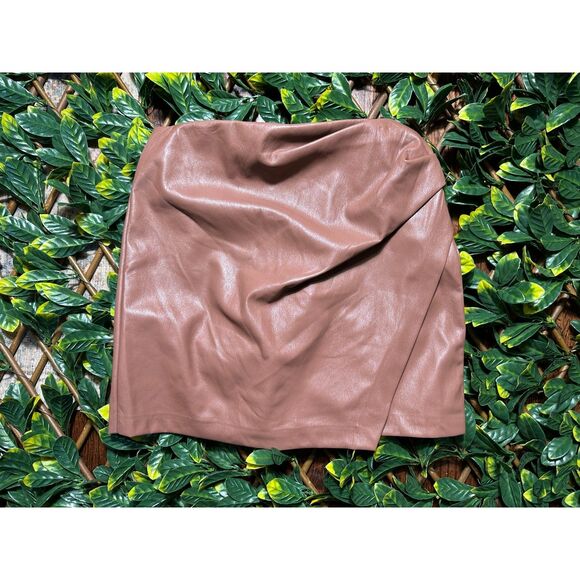 Aritzia Wilfred Brown Faux Leather Mini Skirt Size 12 - Picture 1 of 6